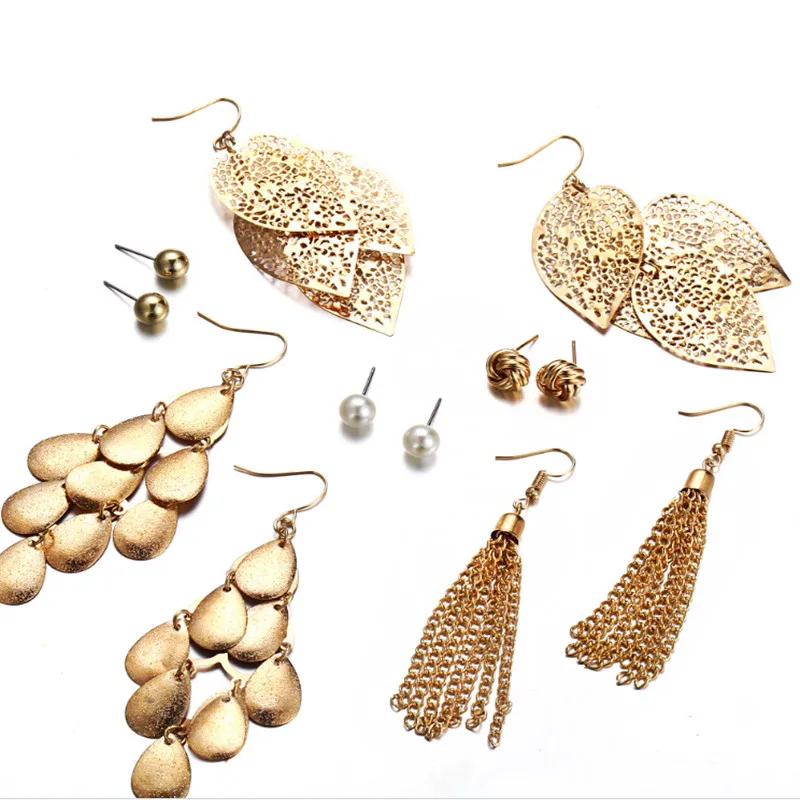 European and American new earrings 6 pairs of board pearl ear studs hollow leaf woven earrings for sell woman circle earrings
European and American new earrings 6 pairs of board pearl ear studs hollow leaf woven earrings for sell woman circle earrings