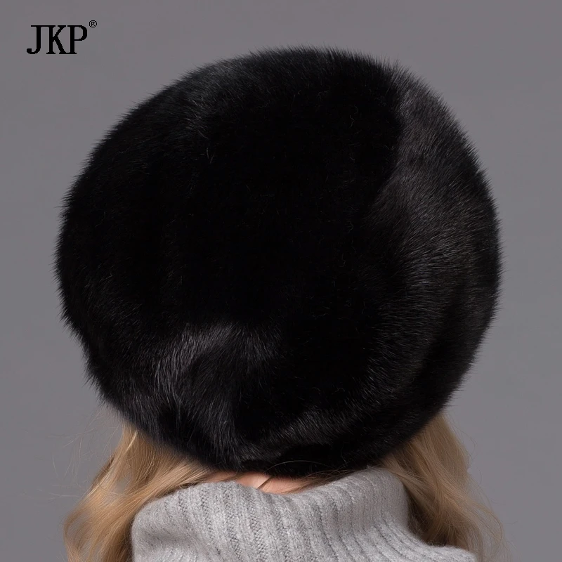 Winter women Real mink fur hats for fur cap with diamond new fashion mink fur beret Russia good quality elegant hat
Winter women Real mink fur hats for fur cap with diamond new fashion mink fur beret Russia good quality elegant hat