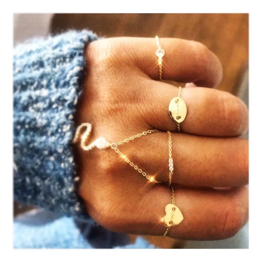 high polished gold filled geometric oval heart tag through chains unique simple minimal women finger ring wholesale
high polished gold filled geometric oval heart tag through chains unique simple minimal women finger ring wholesale