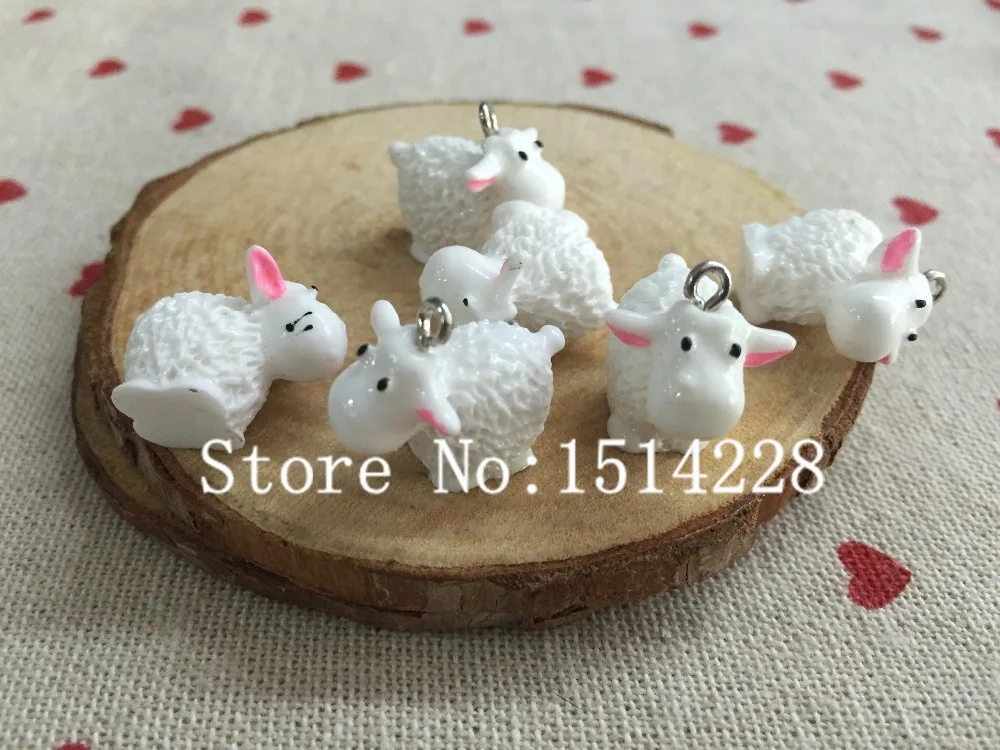Cute animal charms.3D resin lovely cow with pink ear pendant for key chain/phone decoration,DIY.
Cute animal charms.3D resin lovely cow with pink ear pendant for key chain/phone decoration,DIY.