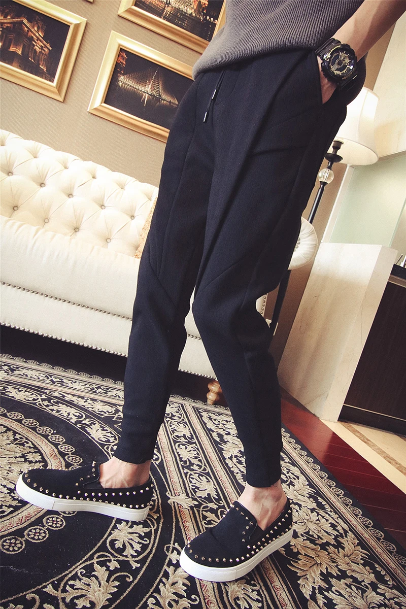Black autumn/winter baggy pants of Japanese style casual pants of pure color harem pants men's pants
Black autumn/winter baggy pants of Japanese style casual pants of pure color harem pants men's pants