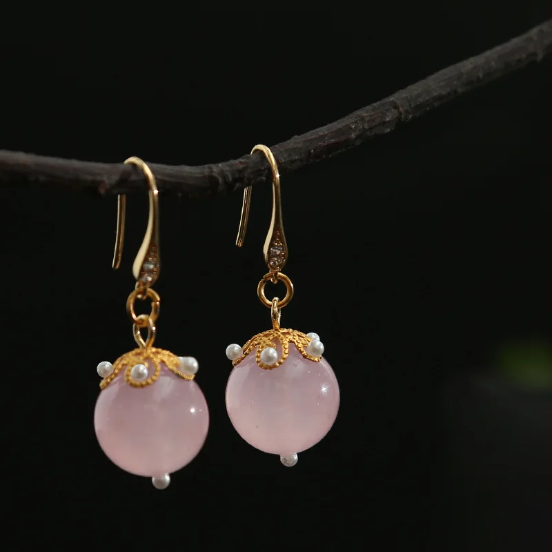 Natural crystal powder all over the sky star romantic princess pink earrings set with shell pearl has hanging earrings
Natural crystal powder all over the sky star romantic princess pink earrings set with shell pearl has hanging earrings
