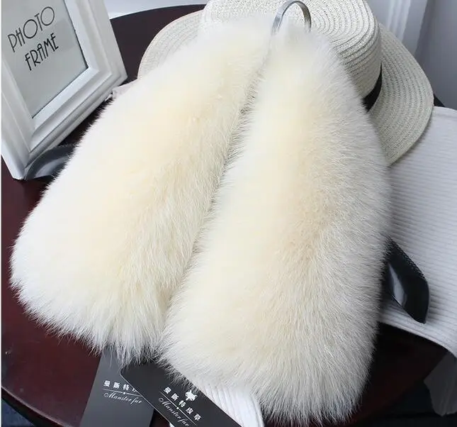 Autumn and winter women's big fox fur scarf lady's thicken thermal warm winter scarf lady's natural fox fur collar TB038
Autumn and winter women's big fox fur scarf lady's thicken thermal warm winter scarf lady's natural fox fur collar TB038