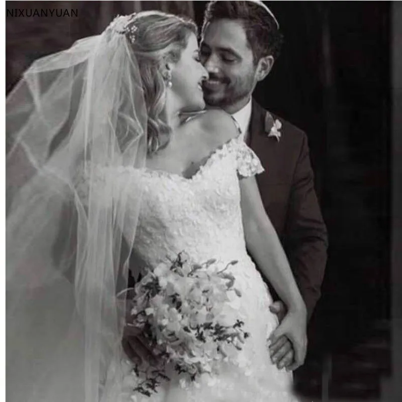 Off The Shoulder A-line Wedding Dresses Short Sleeves Lace Bridal Gowns 2021 Elegant White Ivory Sweep Train Robe De Mariee
Off The Shoulder A-line Wedding Dresses Short Sleeves Lace Bridal Gowns 2021 Elegant White Ivory Sweep Train Robe De Mariee