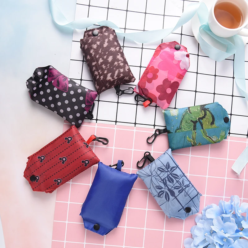 1PCS Foldable Handy Shopping Bag Reusable Fashion Tote Pouch Random Color Recycle Polyester Storage Pouch Handbags
1PCS Foldable Handy Shopping Bag Reusable Fashion Tote Pouch Random Color Recycle Polyester Storage Pouch Handbags
