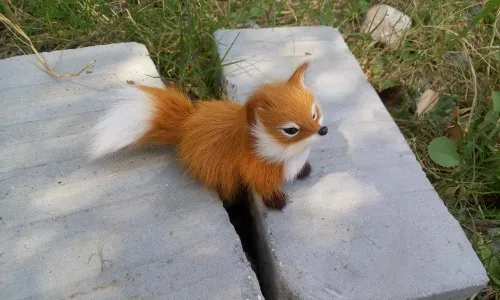 Милая маленькая Игрушечная модель коричневой лисы, модель из полиэтилена и меха лисы, украшение для дома, около 11x7 см p0002
Милая маленькая Игрушечная модель коричневой лисы, модель из полиэтилена и меха лисы, украшение для дома, около 11x7 см p0002