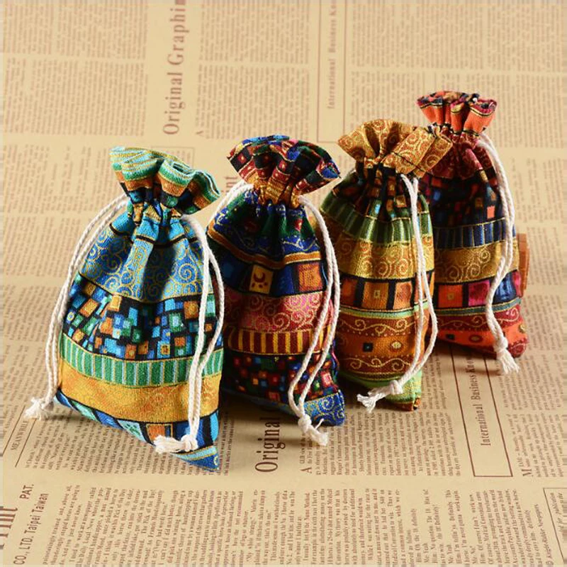 100pcs Jewelry Packaging Wedding Favor Gift Pouch Storage bag Linen Fabric Christmas Party candy Bags 10cm*14cm free shipping
100pcs Jewelry Packaging Wedding Favor Gift Pouch Storage bag Linen Fabric Christmas Party candy Bags 10cm*14cm free shipping
