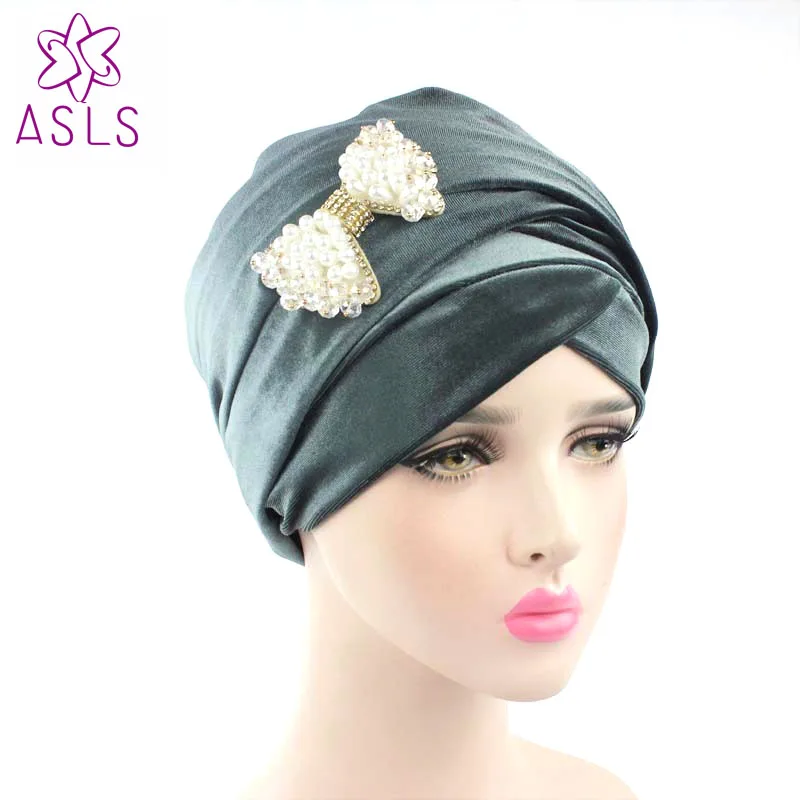 N luxury hijab Nigeria velvet Turban Head Wrap Extra Long Turban indian Headwrap Tie with pearl bowknot brooch for women
N luxury hijab Nigeria velvet Turban Head Wrap Extra Long Turban indian Headwrap Tie with pearl bowknot brooch for women
