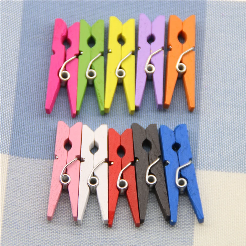 10 Pcs Random Mini Colored Spring Wood Clips Clothes Photo Paper Peg Pin Clothespin Craft Clips Party Decoration
10 Pcs Random Mini Colored Spring Wood Clips Clothes Photo Paper Peg Pin Clothespin Craft Clips Party Decoration