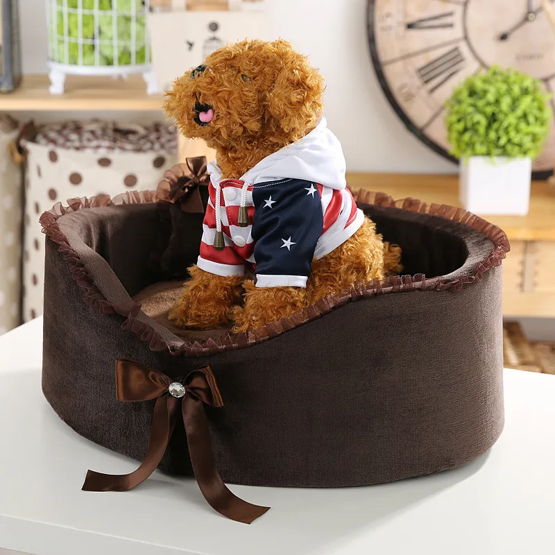 Creative oval kennel with Lace edge flannel warm cat litter pet nest dog mattress Comfortable pet cushion 2 colors available
Creative oval kennel with Lace edge flannel warm cat litter pet nest dog mattress Comfortable pet cushion 2 colors available