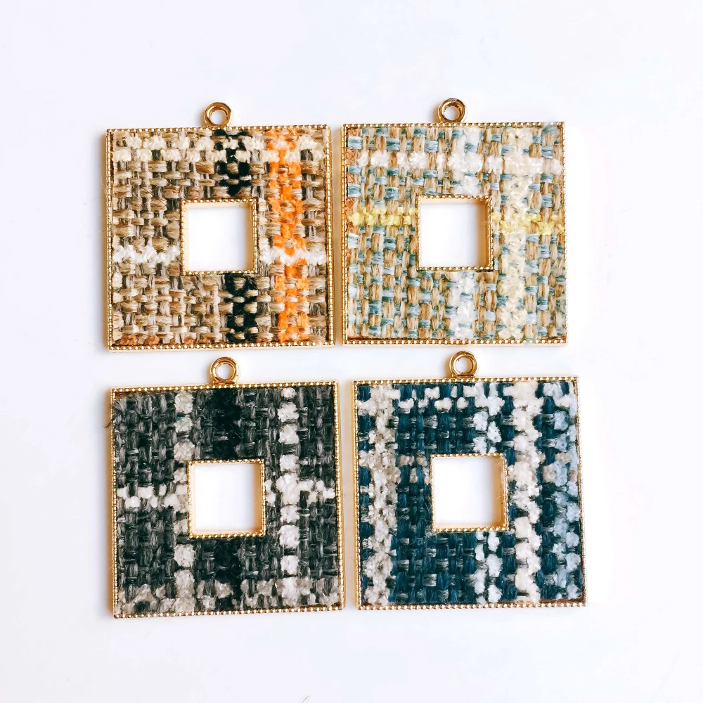 Square Wool Stuff Spacer Pendant Necklace Supplies for Jewelry Making Earring Accessories DIY Components 4pcs KP2007
Square Wool Stuff Spacer Pendant Necklace Supplies for Jewelry Making Earring Accessories DIY Components 4pcs KP2007