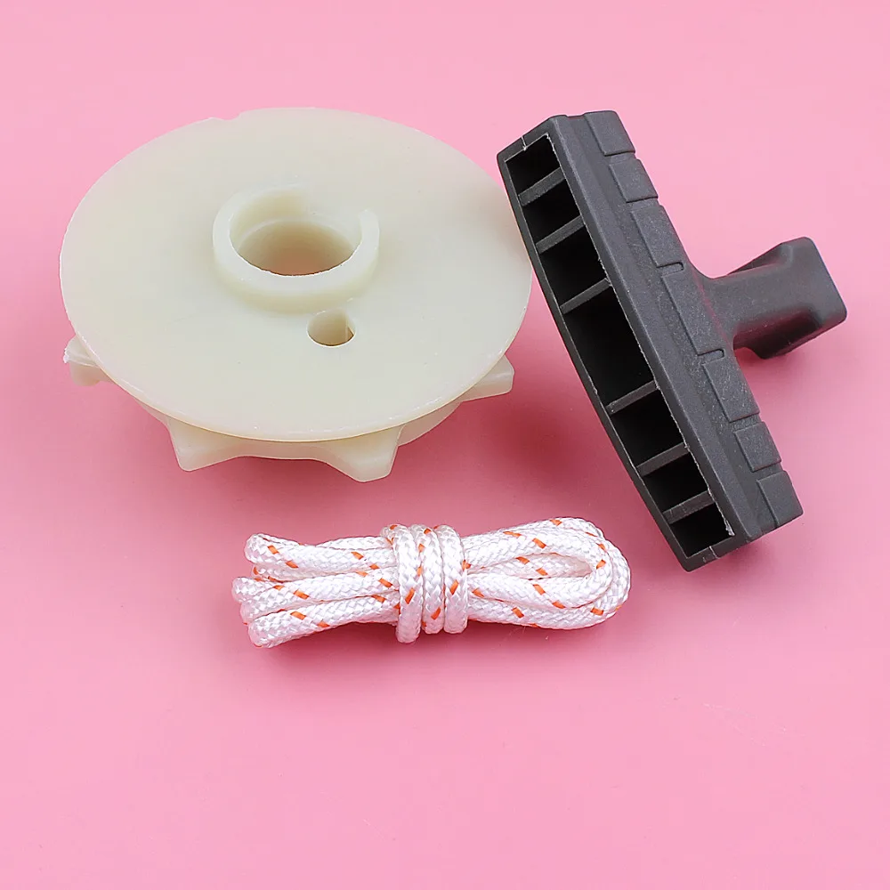 Recoil Starter Pulley Handle Grip Rope Kit For Partner 350 351 McCulloch 335 435 440 Chainsaw Spare Tool Replacement Part
Recoil Starter Pulley Handle Grip Rope Kit For Partner 350 351 McCulloch 335 435 440 Chainsaw Spare Tool Replacement Part