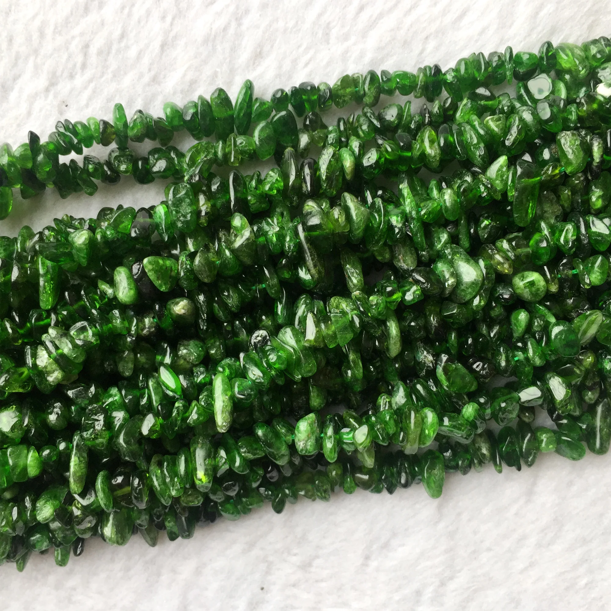 Veemake Chrome Diopside DIY Necklace Bracelets Earrings Natural Gemstone Crystal Nugget Chip Loose Beads For Jewelry Making06075
Veemake Chrome Diopside DIY Necklace Bracelets Earrings Natural Gemstone Crystal Nugget Chip Loose Beads For Jewelry Making06075
