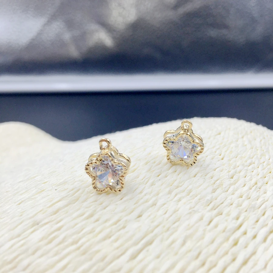 120Pcs 12*10mm Flower " KC Gold Color " Alloy + Glass Crystal Rhinestone Inner Jewellery Pendants Jewelry Charms
120Pcs 12*10mm Flower " KC Gold Color " Alloy + Glass Crystal Rhinestone Inner Jewellery Pendants Jewelry Charms