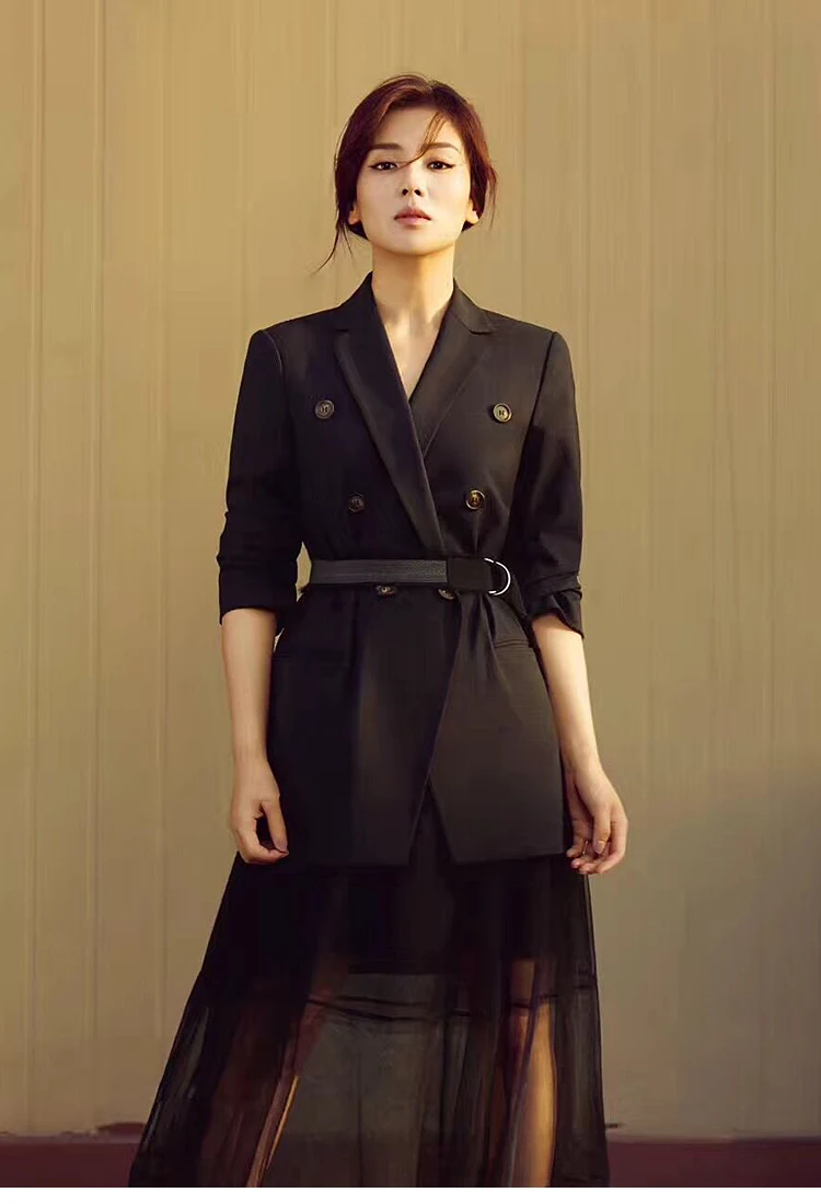 Women Autumn Blazer Star Brand2018 New Fashion High Quality Designer Pearl Chain Belt Double Breasted Grey Blazer Outwear Female
Women Autumn Blazer Star Brand2018 New Fashion High Quality Designer Pearl Chain Belt Double Breasted Grey Blazer Outwear Female