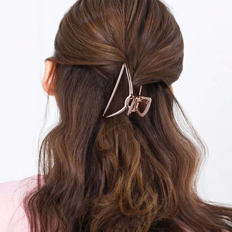 Fashion Hair Claws for Women Metal Hair Clips Girls Hairpin Barrette Hair Accessories for Women Hair Styling Tools Crab Claw 666
Fashion Hair Claws for Women Metal Hair Clips Girls Hairpin Barrette Hair Accessories for Women Hair Styling Tools Crab Claw 666