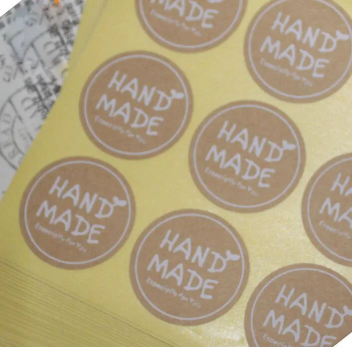 300pcs/lot 35*35mm Round White Hand Made Stickers Kraft Label Sticker DIY Handmade For Gift Cake Baking Sealing Sticker
300pcs/lot 35*35mm Round White Hand Made Stickers Kraft Label Sticker DIY Handmade For Gift Cake Baking Sealing Sticker