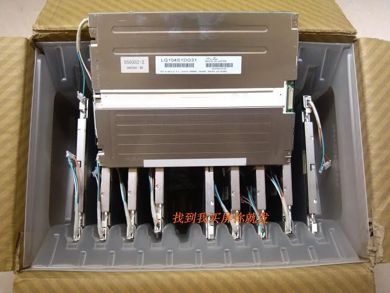 LCD module 10.4 high quality LQ104S1LG32 800X600 industrial display machines Industrial Medical equipment Display screen
LCD module 10.4 high quality LQ104S1LG32 800X600 industrial display machines Industrial Medical equipment Display screen