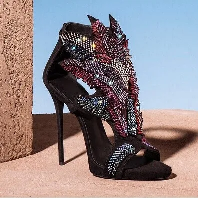 High Quality Women Luxury Colorful Crystal Leaves Decoration Sandals Summer Fashion Hollow Out Back Zipper Suede Shoes High Heel
High Quality Women Luxury Colorful Crystal Leaves Decoration Sandals Summer Fashion Hollow Out Back Zipper Suede Shoes High Heel