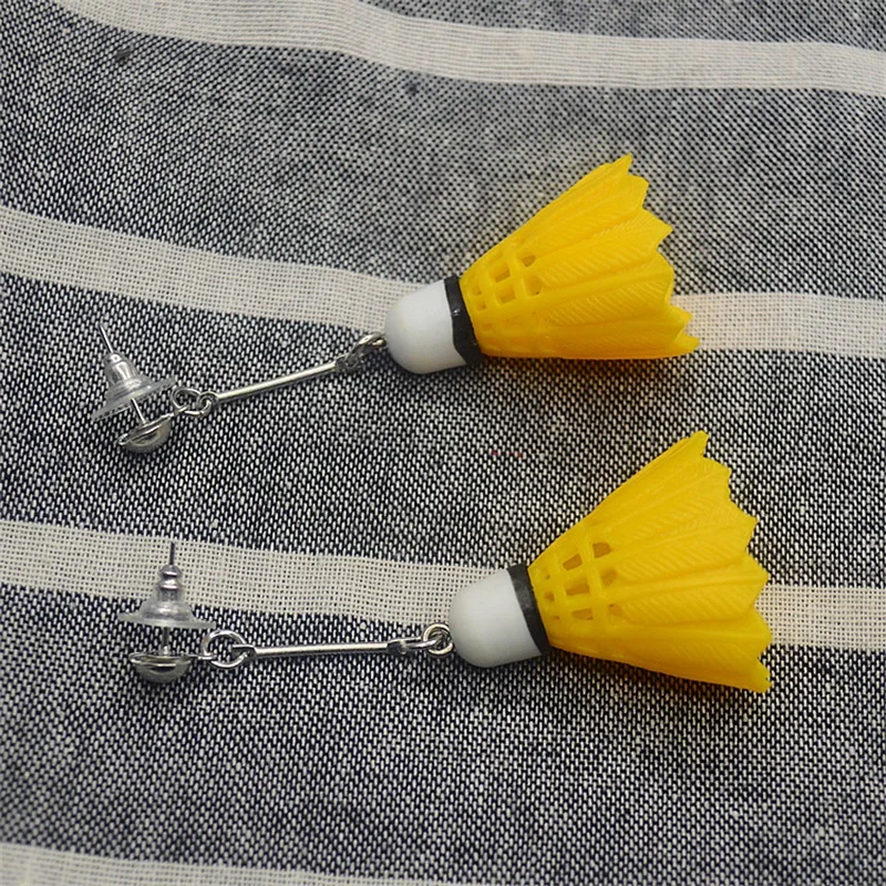 2019 Korean fun personality badminton football tennis asymmetric long dangle earrings for women jewlery sport fans gifts trinket
2019 Korean fun personality badminton football tennis asymmetric long dangle earrings for women jewlery sport fans gifts trinket