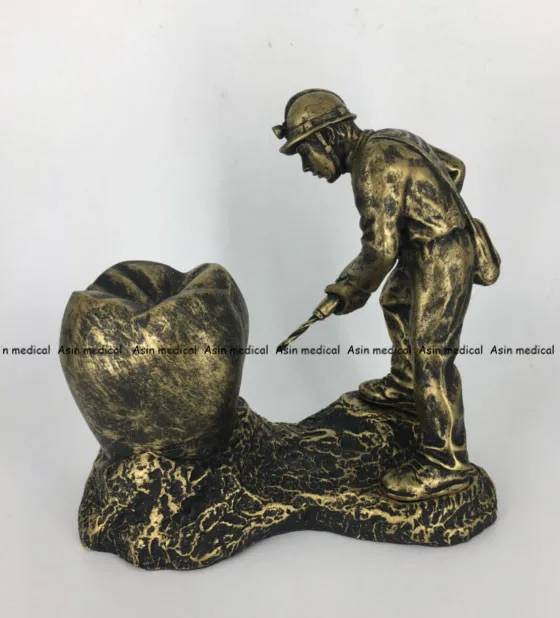 New Teeth Handicraft Dentist Gift Resin Crafts Furnishing Articles Creative Gifts Dental Clinic Decoration Dental Artware
New Teeth Handicraft Dentist Gift Resin Crafts Furnishing Articles Creative Gifts Dental Clinic Decoration Dental Artware