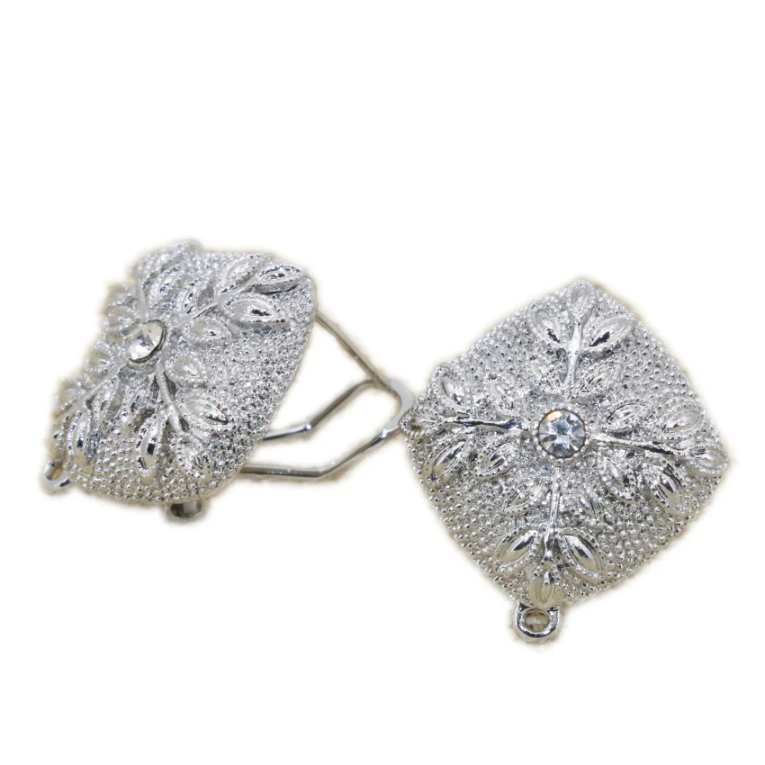 New Fashion Statement Vintage Silver-Color 19x19mm Stud Earring For Women Love Earrings Jewelry Weddings Party Prom Gifts B2821
New Fashion Statement Vintage Silver-Color 19x19mm Stud Earring For Women Love Earrings Jewelry Weddings Party Prom Gifts B2821