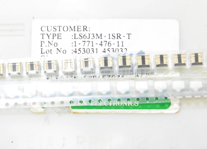 20PCS/LOT CITIZEN CITIZEN LS6J2M-1UB-T patch with LED light touch switch, key switch
20PCS/LOT CITIZEN CITIZEN LS6J2M-1UB-T patch with LED light touch switch, key switch