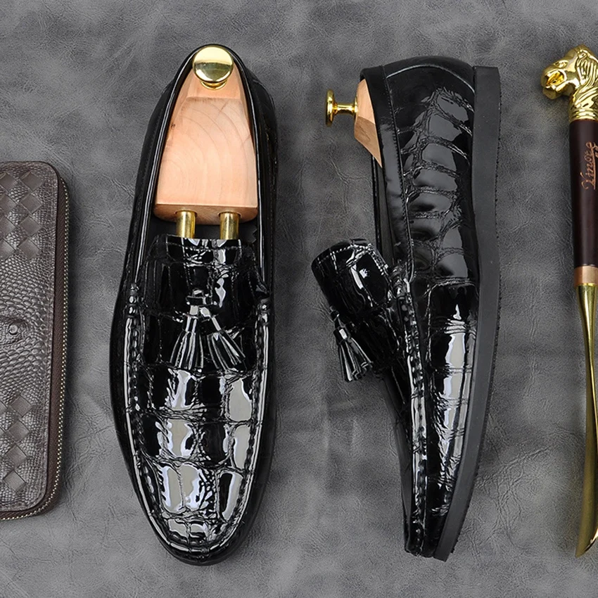 New Fashion Patent Leather Tassels Men's Comfortable Shoes Pattern Round Toe Slip on Casual Driving Flat Loafers AM106
New Fashion Patent Leather Tassels Men's Comfortable Shoes Pattern Round Toe Slip on Casual Driving Flat Loafers AM106