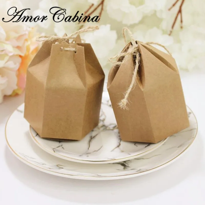 50pcs Simple kraft paper gift kraft carton lantern six hexagon carton paper packaging brown candy box
50pcs Simple kraft paper gift kraft carton lantern six hexagon carton paper packaging brown candy box