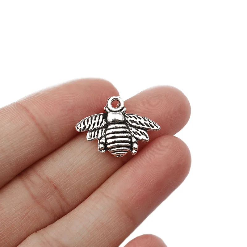 20Pcs Tibetan Sliver Lovely Small Honeybee Charms Pendant Fit DIY Bracelet Necklace Jewelry Making Findings Handmade Crafts
20Pcs Tibetan Sliver Lovely Small Honeybee Charms Pendant Fit DIY Bracelet Necklace Jewelry Making Findings Handmade Crafts