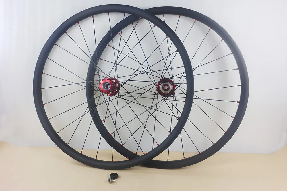 650B 30mm x 25mm Lefty 2.0 carbon wheeslet 83mm 142x12 27.5in Tubeless 24 28 32 Holes MTB XC left hand wheels 10v 11v XX1 XD
650B 30mm x 25mm Lefty 2.0 carbon wheeslet 83mm 142x12 27.5in Tubeless 24 28 32 Holes MTB XC left hand wheels 10v 11v XX1 XD