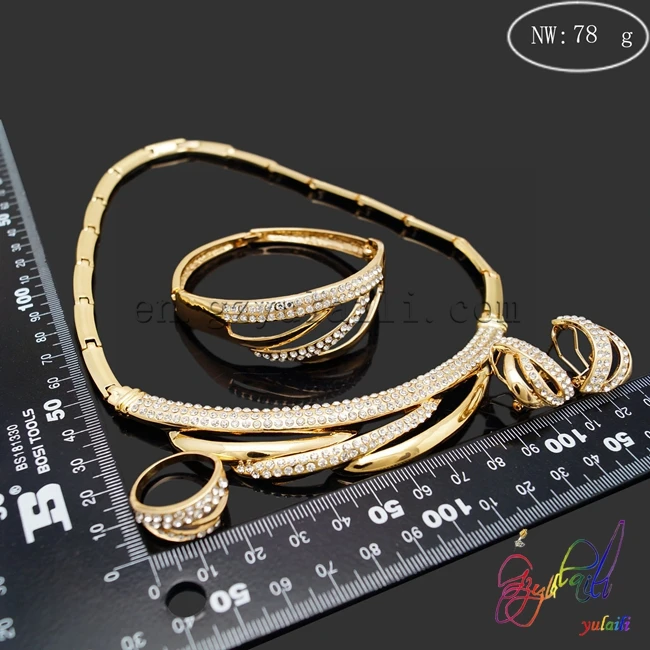 2017 magnificent latest Dubai bridal classic top quality yellower gold-color jewelry sets for women
2017 magnificent latest Dubai bridal classic top quality yellower gold-color jewelry sets for women