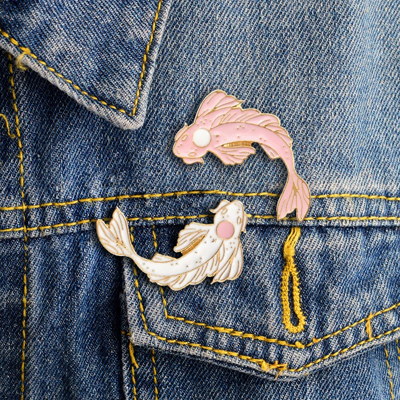 Fashion Pink White Koi Fish Brooch Enamel Cartoon Goldfish Squid Brooches Cute Girl Cowboy Backpack Lapel Pin Badge
Fashion Pink White Koi Fish Brooch Enamel Cartoon Goldfish Squid Brooches Cute Girl Cowboy Backpack Lapel Pin Badge