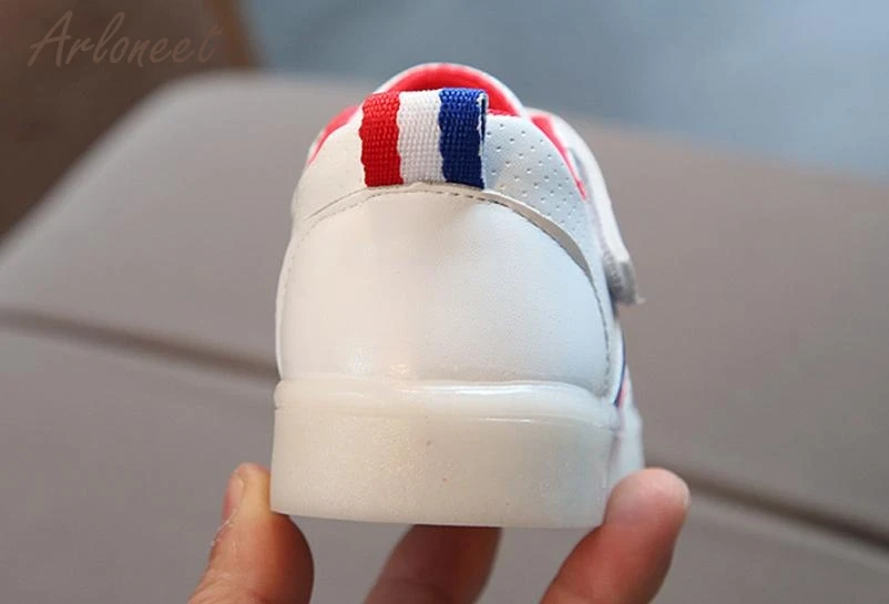 2019 children shoes summerUnisex Striped LED Luminous Shoes Sneakers children shoes 27
2019 children shoes summerUnisex Striped LED Luminous Shoes Sneakers children shoes 27