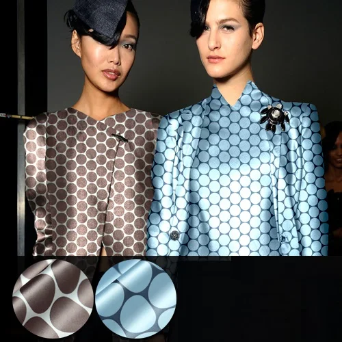 Very beautiful beauty Talasite original packaging for customers large dot printing simulation soft satin surface fabrics
Very beautiful beauty Talasite original packaging for customers large dot printing simulation soft satin surface fabrics