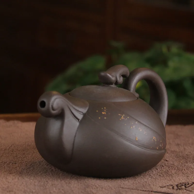 Yixing teapot 180 ml spray pot factory direct support small wholesale store mixed batch
Yixing teapot 180 ml spray pot factory direct support small wholesale store mixed batch