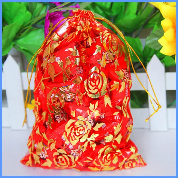 Hot Sale 100pcs/lot Fashion Chinese Style Romantic Red Rose Wedding Candy or Jewelry Packaging Organza Bags Christmas Gift Bags
Hot Sale 100pcs/lot Fashion Chinese Style Romantic Red Rose Wedding Candy or Jewelry Packaging Organza Bags Christmas Gift Bags