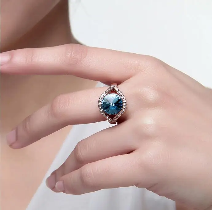 Trendy Crystal Rings Made with Swarovski Elementst for women good gift female jewelry rings finger Wedding Jewelry
Trendy Crystal Rings Made with Swarovski Elementst for women good gift female jewelry rings finger Wedding Jewelry