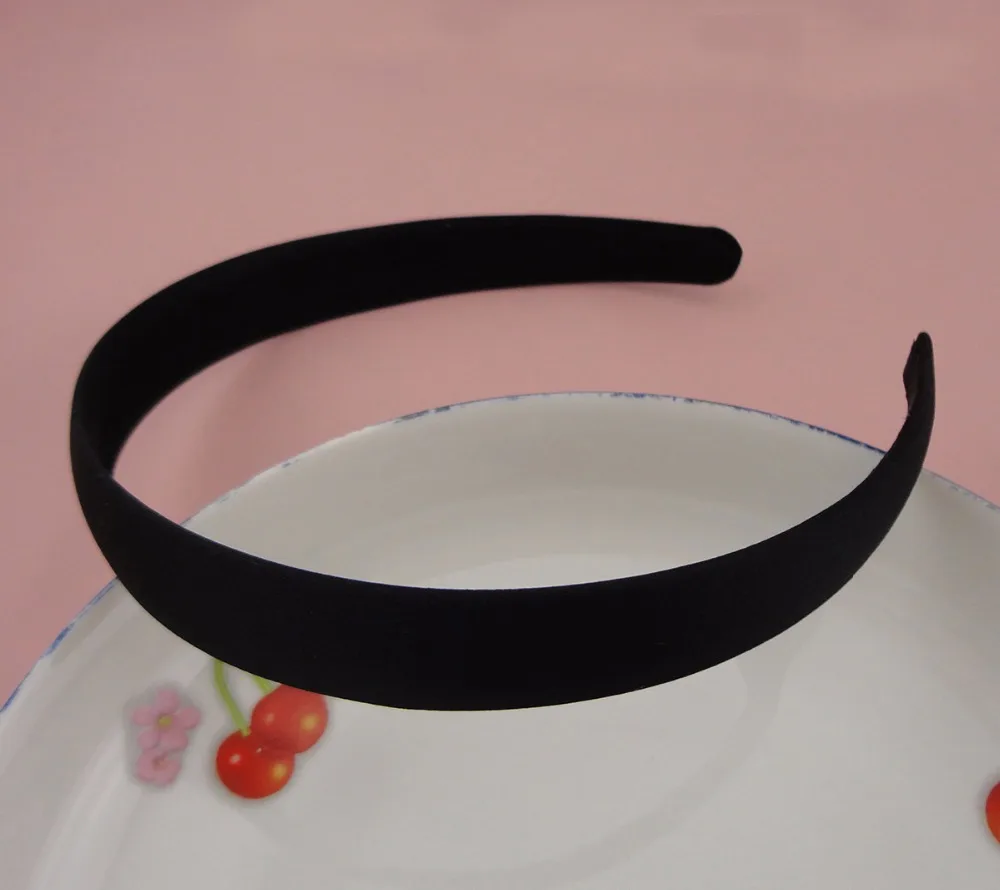 10PCS 2.0cm Black Satin Fabric Covered Plain Plastic Hair Headbands with velvet back raw hair hoops for DIY hair bow accessories
10PCS 2.0cm Black Satin Fabric Covered Plain Plastic Hair Headbands with velvet back raw hair hoops for DIY hair bow accessories
