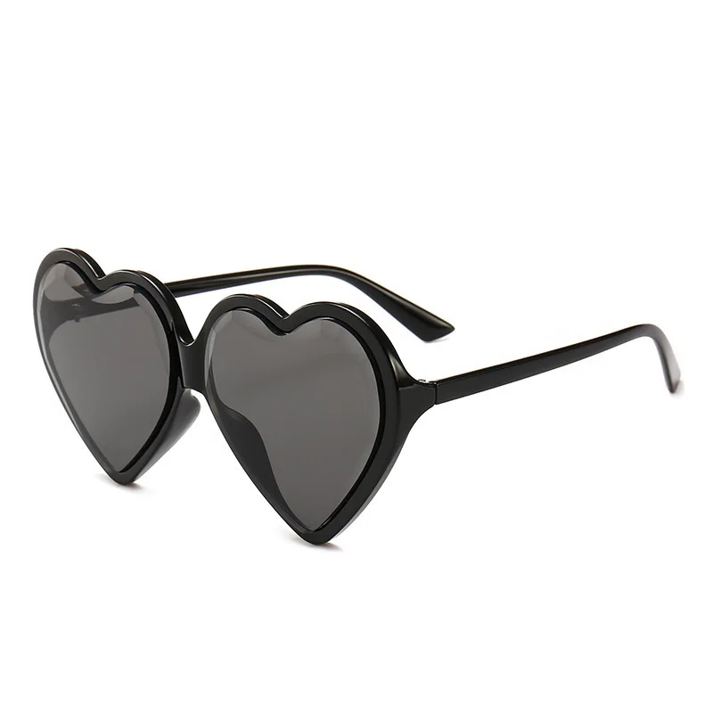 Brand Designer Vintage Sunglass Fashion Love Heart Sunglasses Women cute sexy retro Cat Eye Vintage SunGlasses red female
Brand Designer Vintage Sunglass Fashion Love Heart Sunglasses Women cute sexy retro Cat Eye Vintage SunGlasses red female