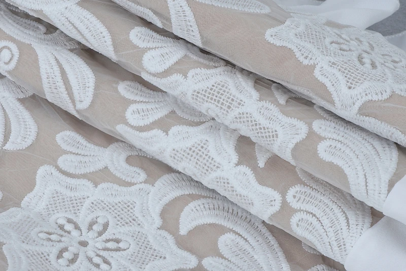 Beateen New Arrival White Lace Embroidery Floral Mini Sweet Dress V-Neck Long Sleeve Fashion Club Party
Beateen New Arrival White Lace Embroidery Floral Mini Sweet Dress V-Neck Long Sleeve Fashion Club Party