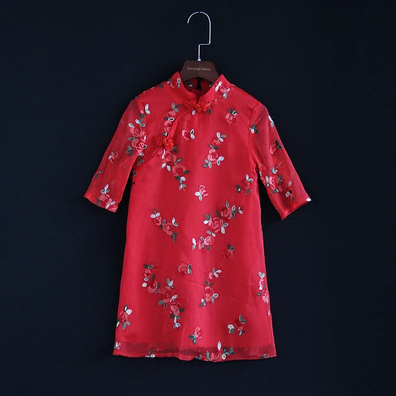 Summer mother and daughter dress family matching clothes embroidery floral 3/4 sleeve dress kids mun girl A-line cheongsam dress
Summer mother and daughter dress family matching clothes embroidery floral 3/4 sleeve dress kids mun girl A-line cheongsam dress