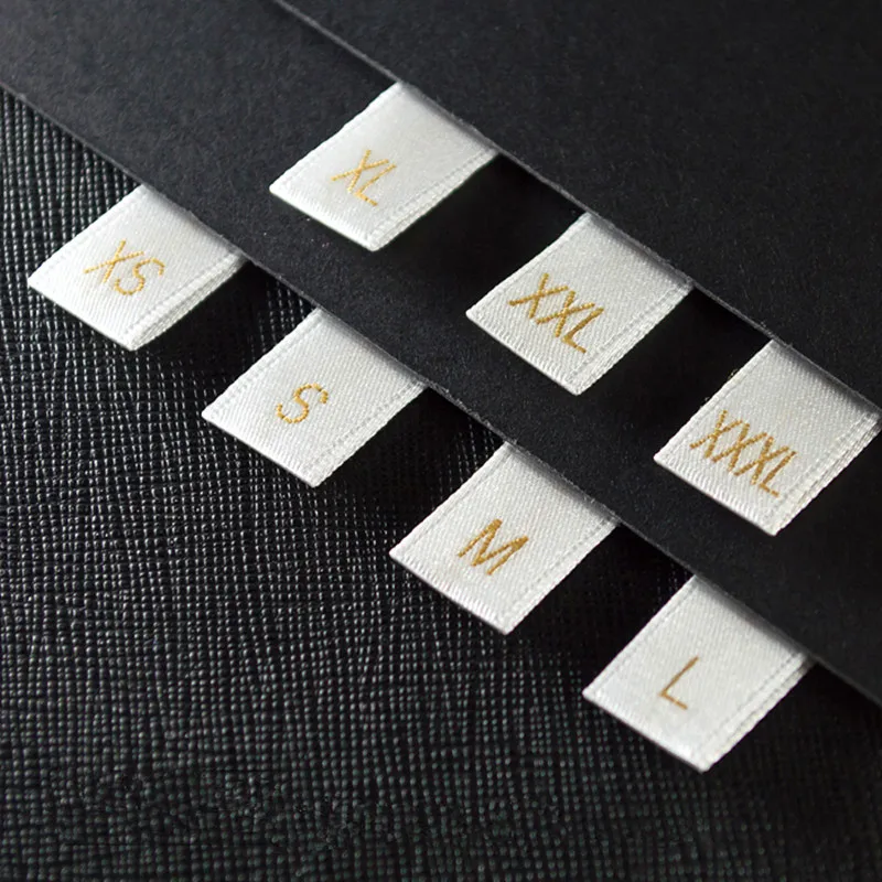 500pcs Big Size Satin Label Tags Gold Size with Cut and Folded (S-XXXL) Soft Satin Clothing Tags White Satin Size Care Labels
500pcs Big Size Satin Label Tags Gold Size with Cut and Folded (S-XXXL) Soft Satin Clothing Tags White Satin Size Care Labels
