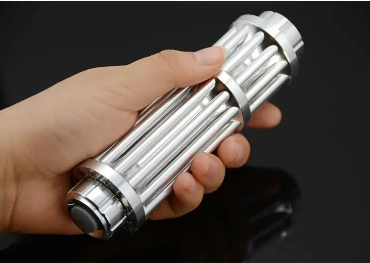 High Power 30w 300000m 450nm burning focusable blue laser pointer with 5 star caps adjust focus to burn paper light cigarette
High Power 30w 300000m 450nm burning focusable blue laser pointer with 5 star caps adjust focus to burn paper light cigarette