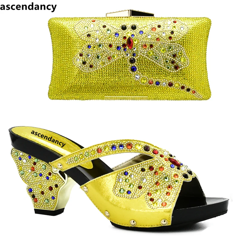 Новое поступление; Комплект из итальянских туфель и сумочки желтого цвета для женщин; Комплект из обуви и сумки на каблуке; Комплект из обув...
Новое поступление; Комплект из итальянских туфель и сумочки желтого цвета для женщин; Комплект из обуви и сумки на каблуке; Комплект из обув...