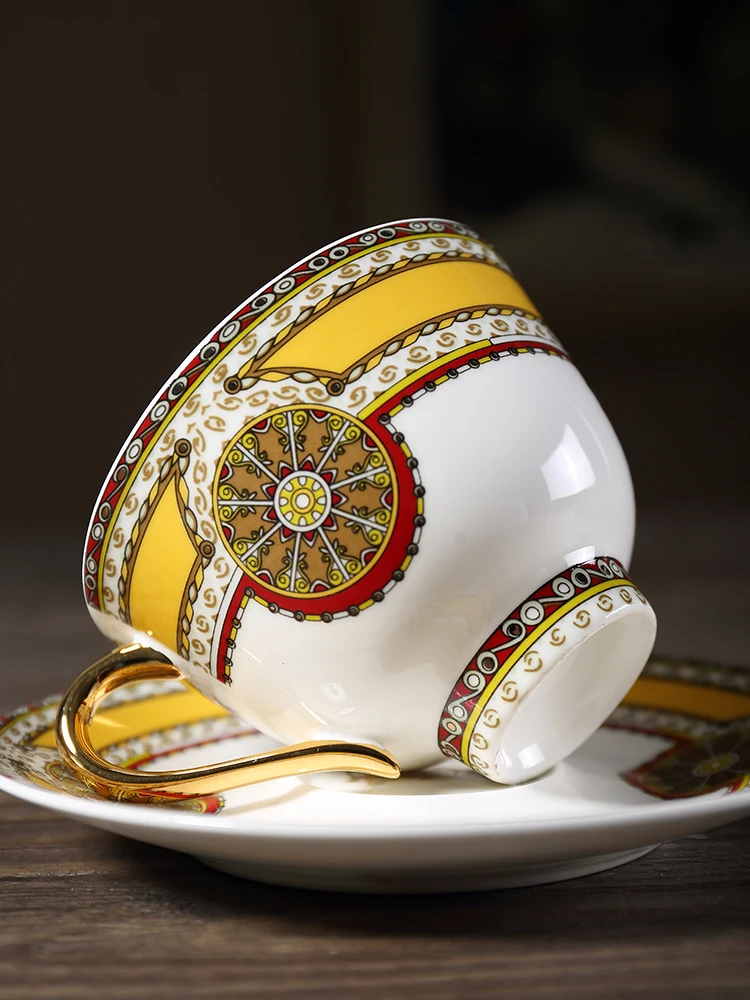 War horse European bone china coffee cup and saucer set British ceramic gold Painted afternoon tea Cup dish Set flower tea cup
War horse European bone china coffee cup and saucer set British ceramic gold Painted afternoon tea Cup dish Set flower tea cup