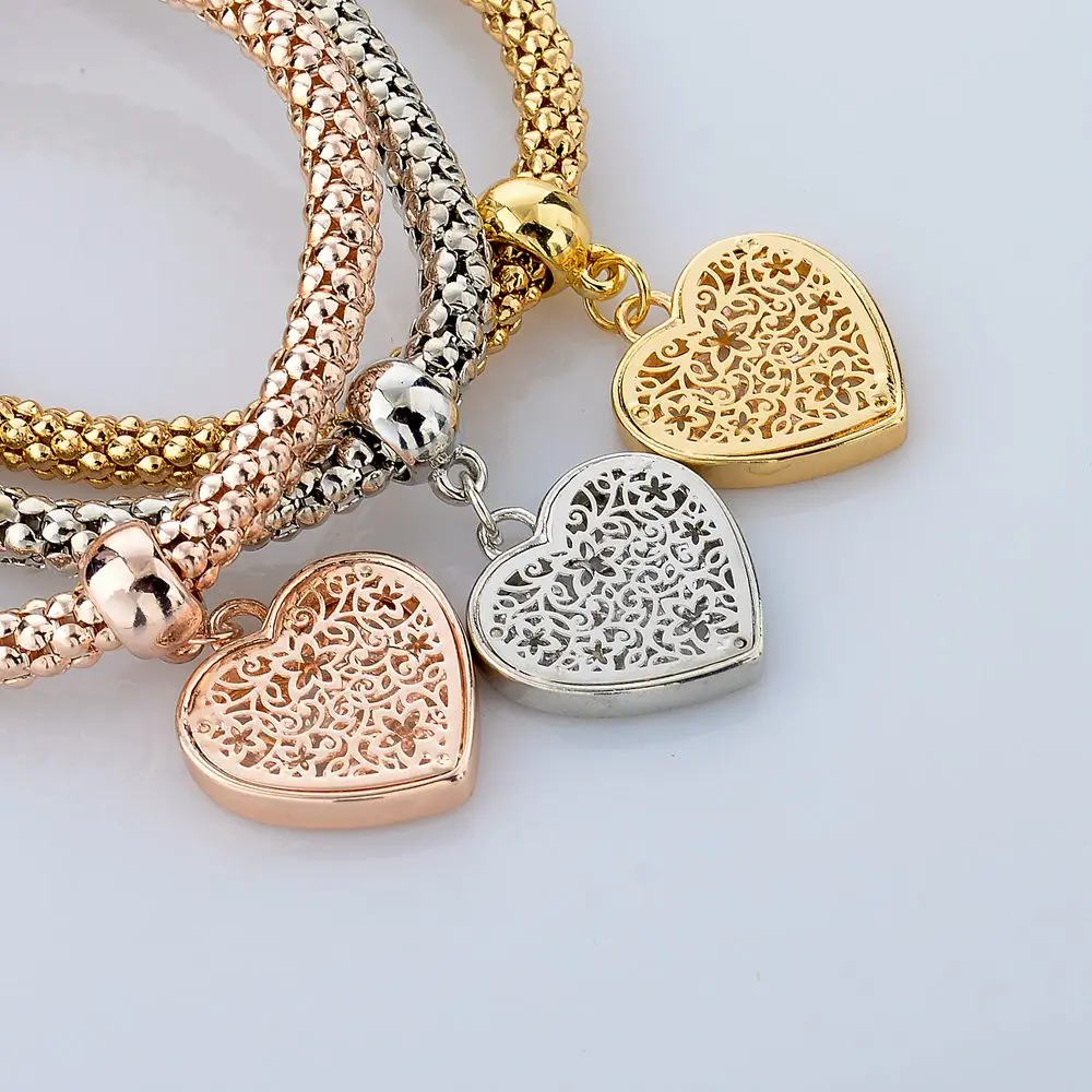CHICVIE Gold Color Charm Bracelets & Bangles Crystal Heart Elastic rope Bracelets for Women Famous Brand Jewelry SBR150160
CHICVIE Gold Color Charm Bracelets & Bangles Crystal Heart Elastic rope Bracelets for Women Famous Brand Jewelry SBR150160
