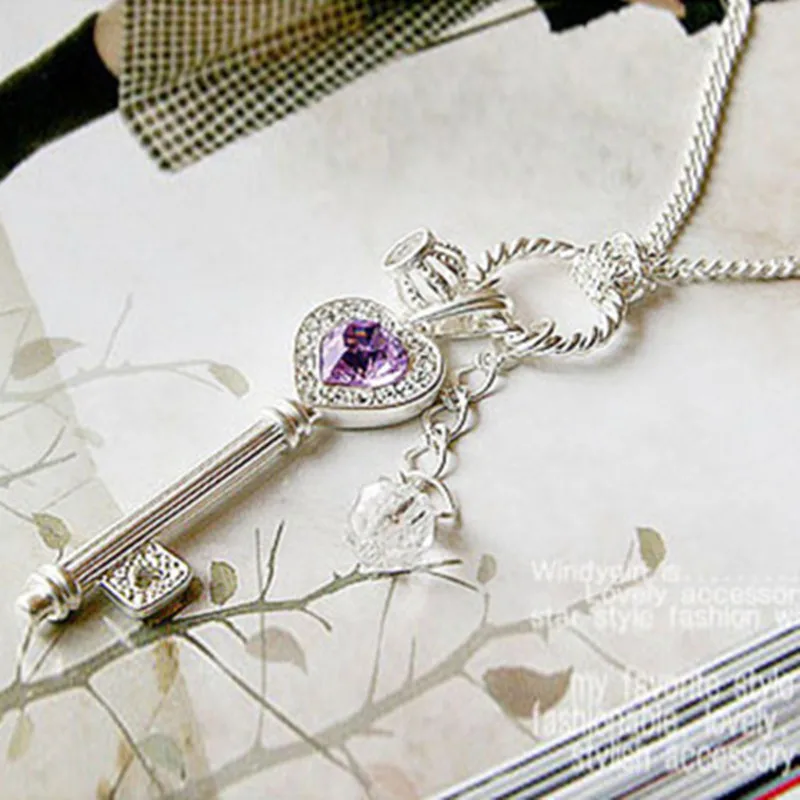 Crystal key Necklace Pendant key Necklace Women bijoux femme Gift Toy Figure Factory Direct Sale Jewelry
Crystal key Necklace Pendant key Necklace Women bijoux femme Gift Toy Figure Factory Direct Sale Jewelry