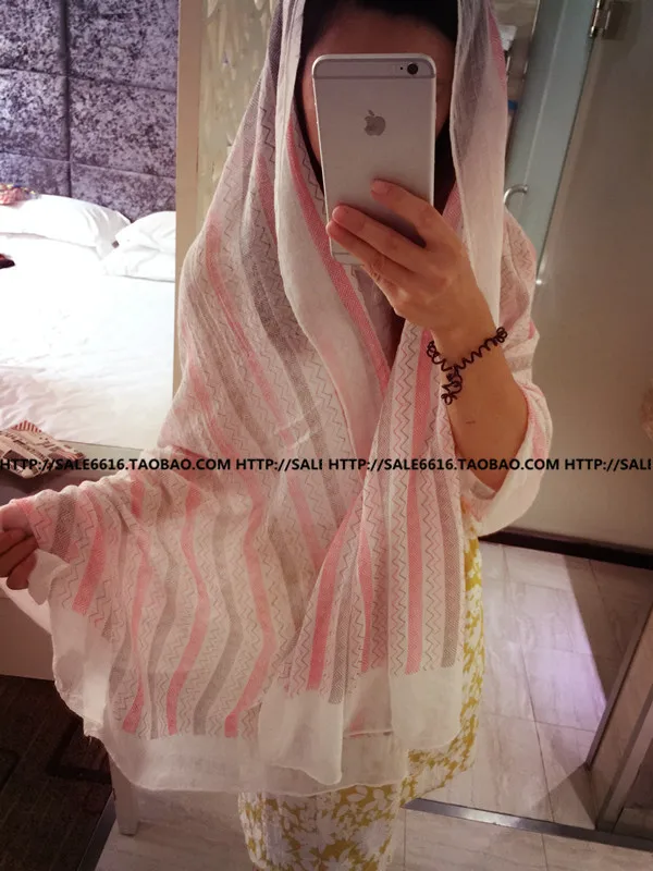 Korean striped cotton geometric Scarves shawl women warm neck Turban wholesale female Scarf
Korean striped cotton geometric Scarves shawl women warm neck Turban wholesale female Scarf