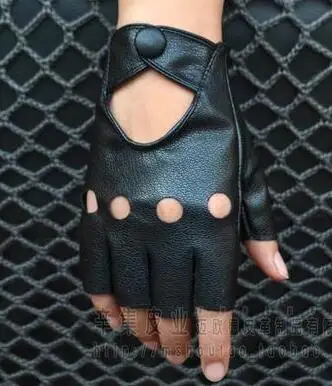 Men and women's Semi-finger motorcycle gloves men's half finger PU leather lovers fingerless gloves sexy cut out gloves TB040
Men and women's Semi-finger motorcycle gloves men's half finger PU leather lovers fingerless gloves sexy cut out gloves TB040